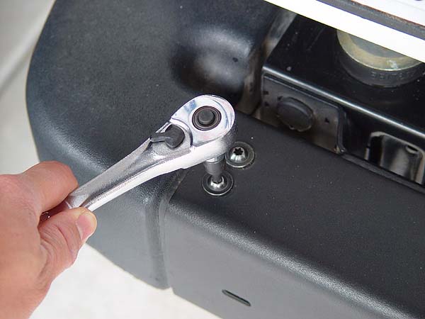 How to remove jeep wrangler tj rear bumper #4
