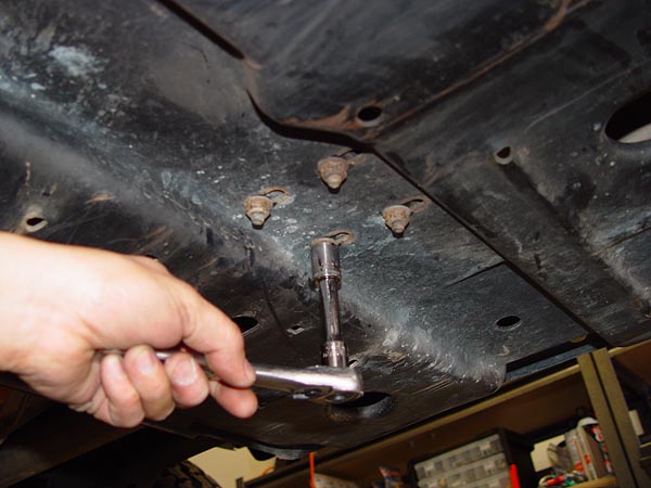 Change transmission mount jeep #2