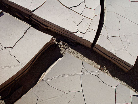 Mojave Desert Cracked Ground 01