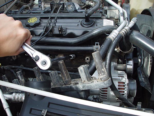 2012 jeep grand cherokee v6 spark plug replacement