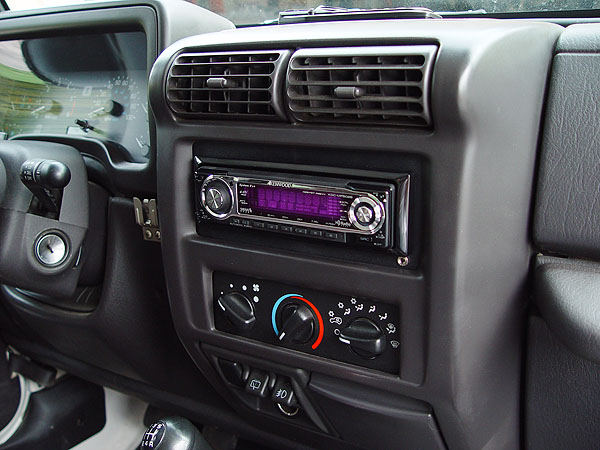 Jeep TJ Stereo Head Unit iPod MP3 Auxiliary Input Installation